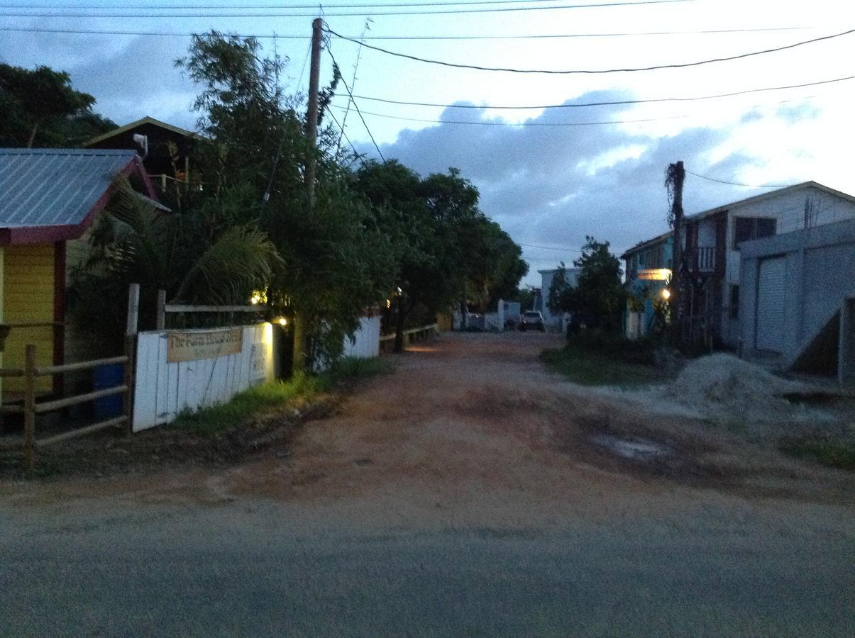 Placencia Hostel Exterior photo